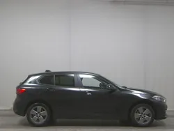 Schwarz Gebraucht 2023 BMW 118 Advantage Kleinwagen | 20.480 € (Guter Preis)