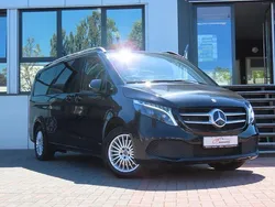 Schwarz Gebraucht 2024 Mercedes V300 Van / Kleinbus | 54.900 €