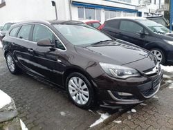 Braun Gebraucht 2013 Opel Astra Innovation Kombi | 4.990 € (Guter Preis)