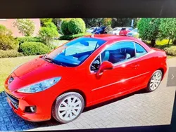 Rot Gebraucht 2012 Peugeot 207 CC Filou Cabrio | 5.000 € (Fairer Preis)