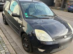Blau Gebraucht 2005 Ford Fiesta Kleinwagen | 1.500 €