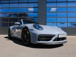 Grau Gebraucht 2023 Porsche 911 Carrera 4 GTS | 174.911 € (Etwas zu teuer)