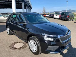 Schwarz Gebraucht 2024 Skoda Kamiq Ambition SUV | 23.900 € (Fairer Preis)