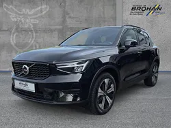 Black solid (stone) / solid Gebraucht 2022 Volvo XC40 Plus SUV | 31.480 € (Guter Preis)