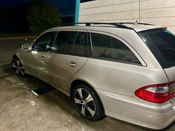 Grau Gebraucht 2006 Mercedes E220 Classic Kombi | 2.500 € (Superpreis)