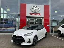 Platinum white pearl mc 089/ b Neu 2024 Toyota Yaris Hybrid Kleinwagen | 26.350 € (Fairer Preis)