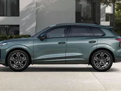 Salbeigrün metallic Neu 2025 Audi Q3 S-Line SUV | 48.884 € (Fairer Preis)