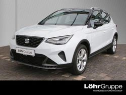 Nevada weiss / dach schwarz Gebraucht 2024 Seat Arona FR SUV | 17.950 € (Guter Preis)