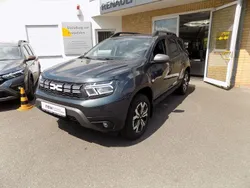 Grau Gebraucht 2023 Dacia Duster Journey SUV | 20.450 € (Fairer Preis)