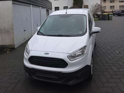 Weiß Gebraucht 2018 Ford Transit Basis Van | 8.799 € (Guter Preis)