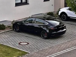 Schwarz Gebraucht 2020 Tesla Model 3 Performance Limousine | 27.150 € (Fairer Preis)