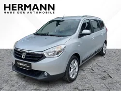 Grau Gebraucht 2017 Dacia Lodgy Prestige Van / Kleinbus | 11.990 € (Etwas zu teuer)