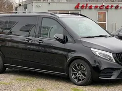 Obsidianschwarz metallic Gebraucht 2018 Mercedes V300 AMG Van / Kleinbus | 48.480 € (Guter Preis)