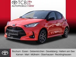 Tokio fusion rot metallic, dach schwarz Gebraucht 2021 Toyota Yaris Hybrid Edition | 20.989 € (Fairer Preis)
