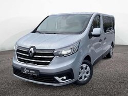 Highland grau Gebraucht 2022 Renault Trafic Life Van / Kleinbus | 27.490 € (Fairer Preis)