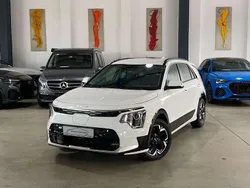 Schneeweiss Gebraucht 2023 Kia e-Niro Vision SUV | 25.880 € (Superpreis)