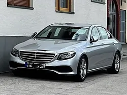 Silber Gebraucht 2019 Mercedes E220 Limousine | 30.000 € (Guter Preis)