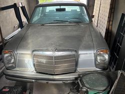 Silber Gebraucht 1973 Mercedes W114 Coupé | 16.300 €