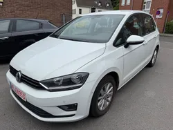 Weiß Gebraucht 2015 VW Golf VII Trendline Limousine | 5.700 € (Fairer Preis)