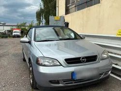 Grau Gebraucht 2002 Opel Astra Cabriolet Cabrio | 1.600 €