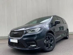 Grau sonderlackierung Gebraucht 2021 Chrysler Pacifica Limited SUV | 37.900 € (Fairer Preis)