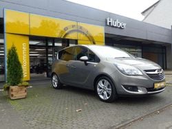 Gelb Gebraucht 2016 Opel Meriva drive Van / Kleinbus | 7.950 € (Fairer Preis)