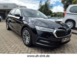 Schwarz Gebraucht 2023 Skoda Octavia Tour Kombi | 26.600 € (Fairer Preis)