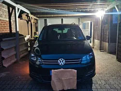 Schwarz Gebraucht 2011 VW Sharan Highline Van / Kleinbus | 11.450 € (Fairer Preis)