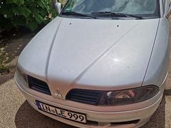 Silber Gebraucht 2003 Mitsubishi Carisma Limousine | 2.700 € (Teuer)