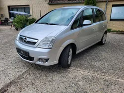 Silber Gebraucht 2006 Opel Meriva Van / Kleinbus | 1.400 € (Guter Preis)