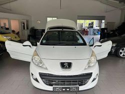 Weiß Gebraucht 2013 Peugeot 207 Platinum Cabrio | 5.850 €
