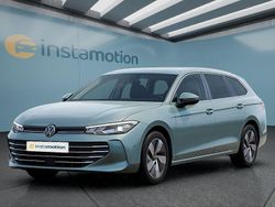 Grün Gebraucht 2025 VW Passat Kombi | 37.399 € (Superpreis)