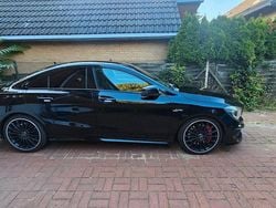 Schwarz Gebraucht 2014 Mercedes CLA45 AMG AMG Limousine | 24.000 € (Guter Preis)