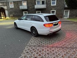 Weiß Gebraucht 2017 Mercedes E220 Avantgarde Kombi | 16.990 € (Guter Preis)