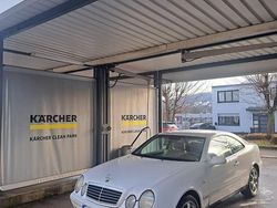 Weiß Gebraucht 1997 Mercedes CLK230 Elegance Coupé | 2.499 €