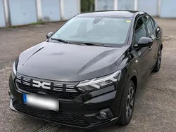 Schwarz Gebraucht 2024 Dacia Logan Limousine | 17.500 € (Guter Preis)