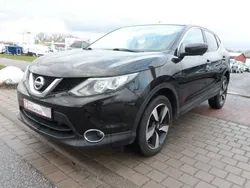 Schwarz Gebraucht 2015 Nissan Qashqai 360º SUV | 12.990 € (Etwas zu teuer)