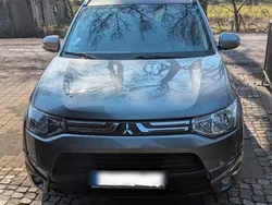 Silber Gebraucht 2013 Mitsubishi Outlander SUV | 12.000 €