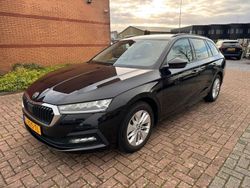 Schwarz Gebraucht 2021 Skoda Octavia Business Line Kombi | 11.450 € (Etwas zu teuer)