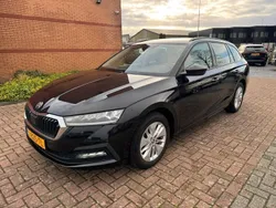 Schwarz Gebraucht 2021 Skoda Octavia Business Line Kombi | 12.950 € (Teuer)