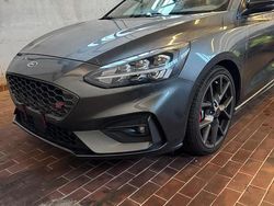 Grau Gebraucht 2020 Ford Focus ST Kombi | 25.000 € (Teuer)