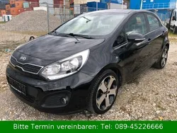 Schwarz Gebraucht 2013 Kia Rio Spirit Limousine | 8.490 € (Etwas zu teuer)