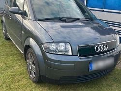 Grau Gebraucht 2004 Audi A2 Kleinwagen | 3.500 € (Etwas zu teuer)