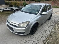 Silber Gebraucht 2005 Opel Astra Edition Limousine | 1.599 € (Guter Preis)