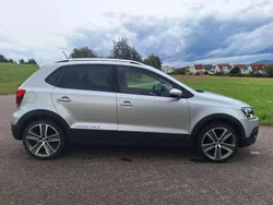 Silber Gebraucht 2010 VW Polo Cross Kleinwagen | 7.900 € (Etwas zu teuer)