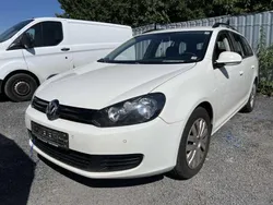 Weiß Gebraucht 2013 VW Golf VII Trendline Kombi | 4.990 € (Fairer Preis)