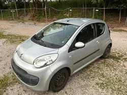 Grau Gebraucht 2005 Citroën C1 Style Kleinwagen | 900 € (Fairer Preis)