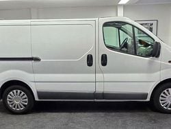 Weiß Gebraucht 2014 Opel Vivaro Van | 5.990 € (Superpreis)