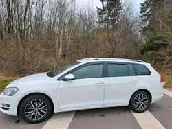 Weiß Gebraucht 2016 VW Golf VII Allstar Kombi | 12.000 € (Fairer Preis)