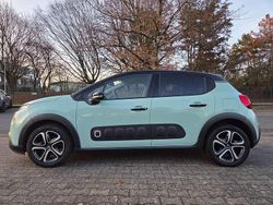 Grün Gebraucht 2019 Citroën C3 PureTech Limousine | 9.900 € (Fairer Preis)